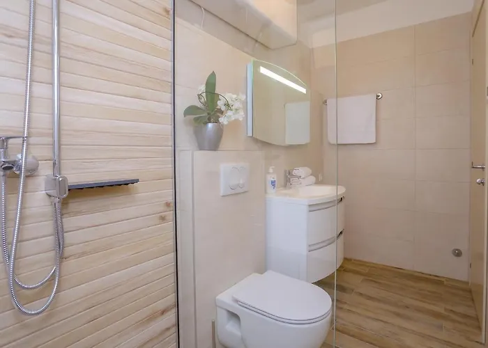 Dvor Appartement *