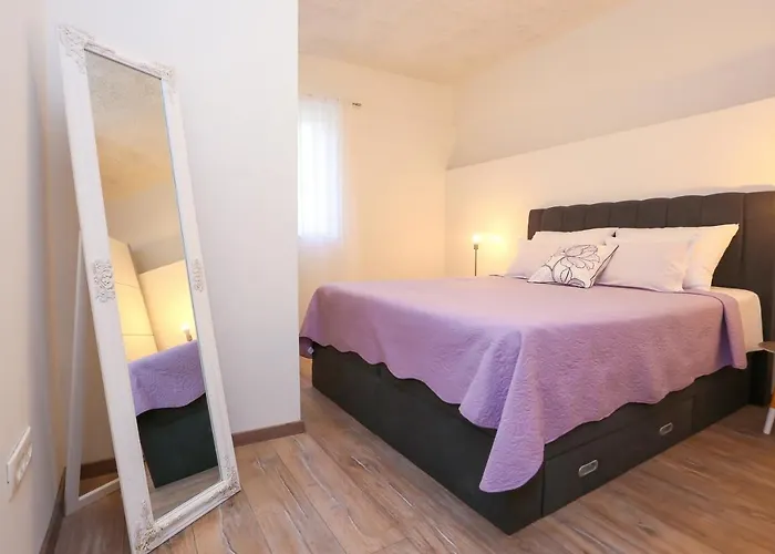 Dvor Appartement *