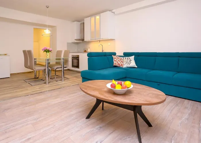 Dvor Apartment *