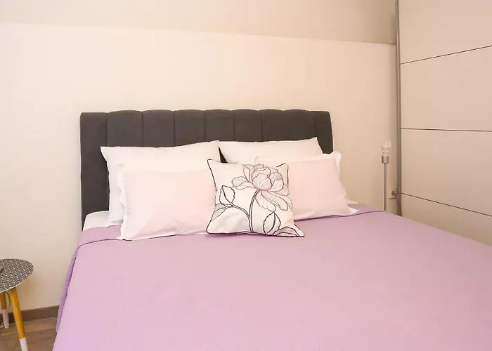 Dvor Apartment *
